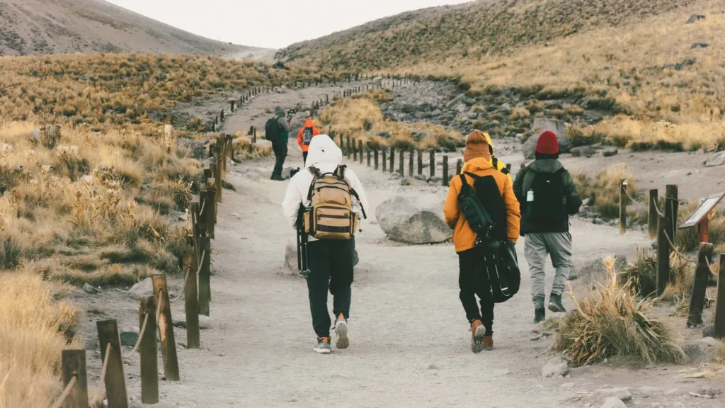 WeRoad ou Contiki : deux modèles de voyage de groupe
