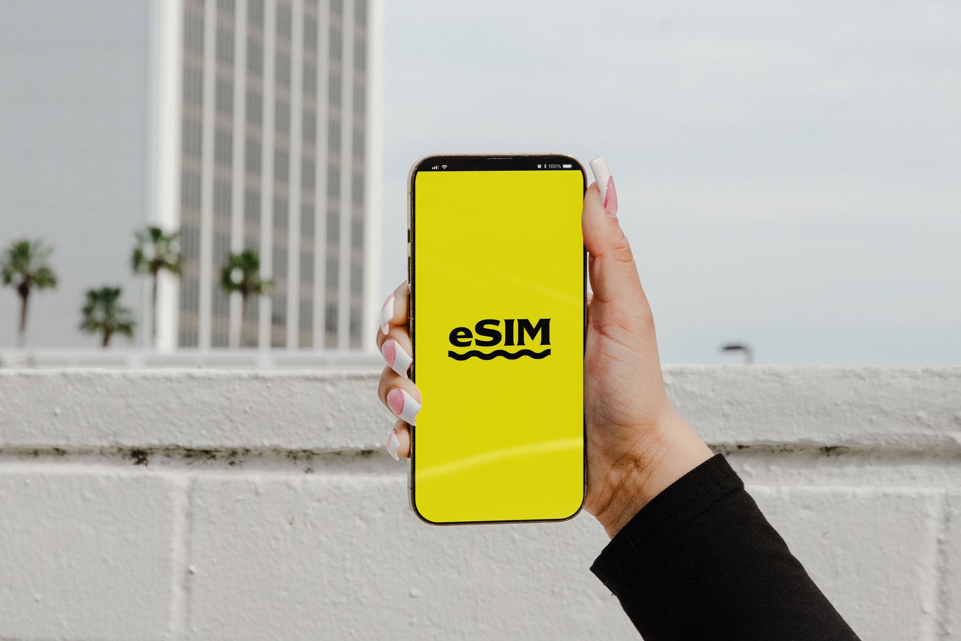 Optimiser les Coûts de Communication en Déplacement avec les eSIM