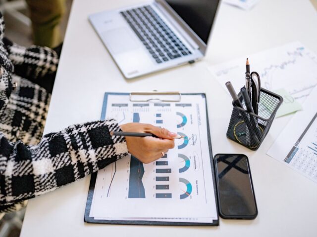 Meilleurs outils d’emailing pour PME — classement de sept outils