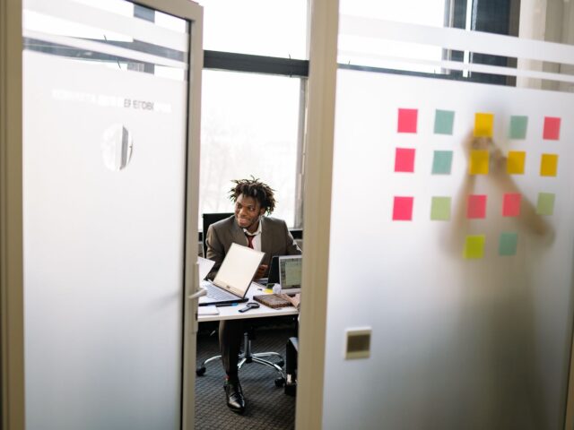 Dès octobre 2023, exploitez l’IA pour booster votre stratégie digitale